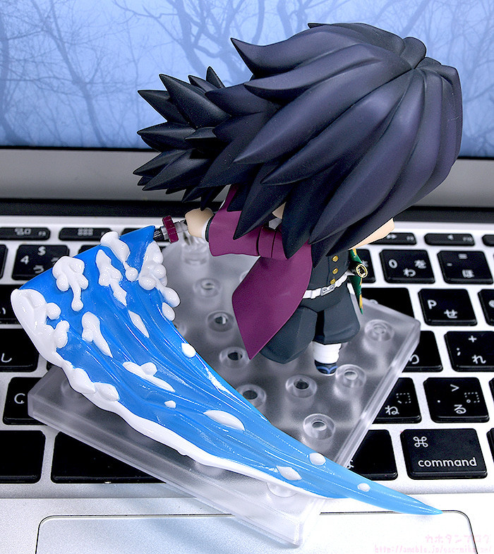 Kimetsu no Yaiba - Kasugaigarasu - Tomioka Giyu - Nendoroid  (#1408) (Good Smile Company) photo 13