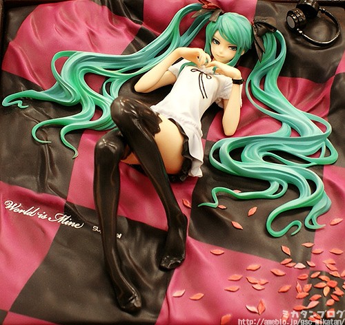 Vocaloid - Hatsune Miku - World Is Mine - 1/8 - Brown Frame (Good Smile Company) photo 5