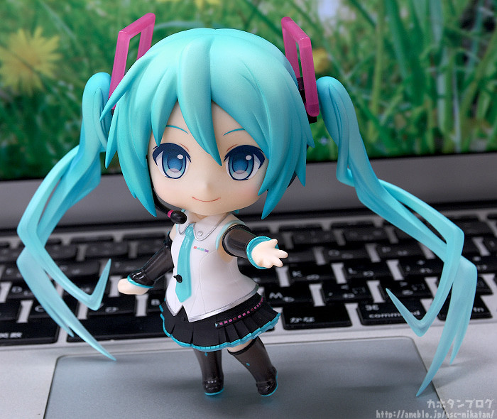 Vocaloid - Hatsune Miku - Nendoroid (#1309) - V4X (Good Smile Company) photo 2