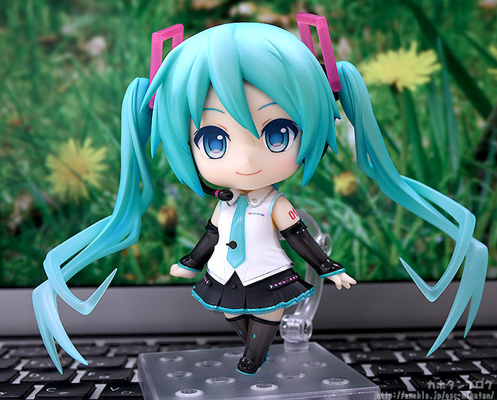 Vocaloid - Hatsune Miku - Nendoroid (#1309) - V4X (Good Smile Company) photo 13