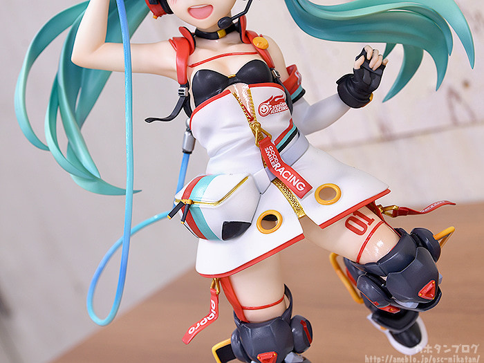 Good Smile Racing - Hatsune Miku - 1/8 - Racing 2020 Ver. (Good Smile Company, GOOD SMILE Racing) photo 8