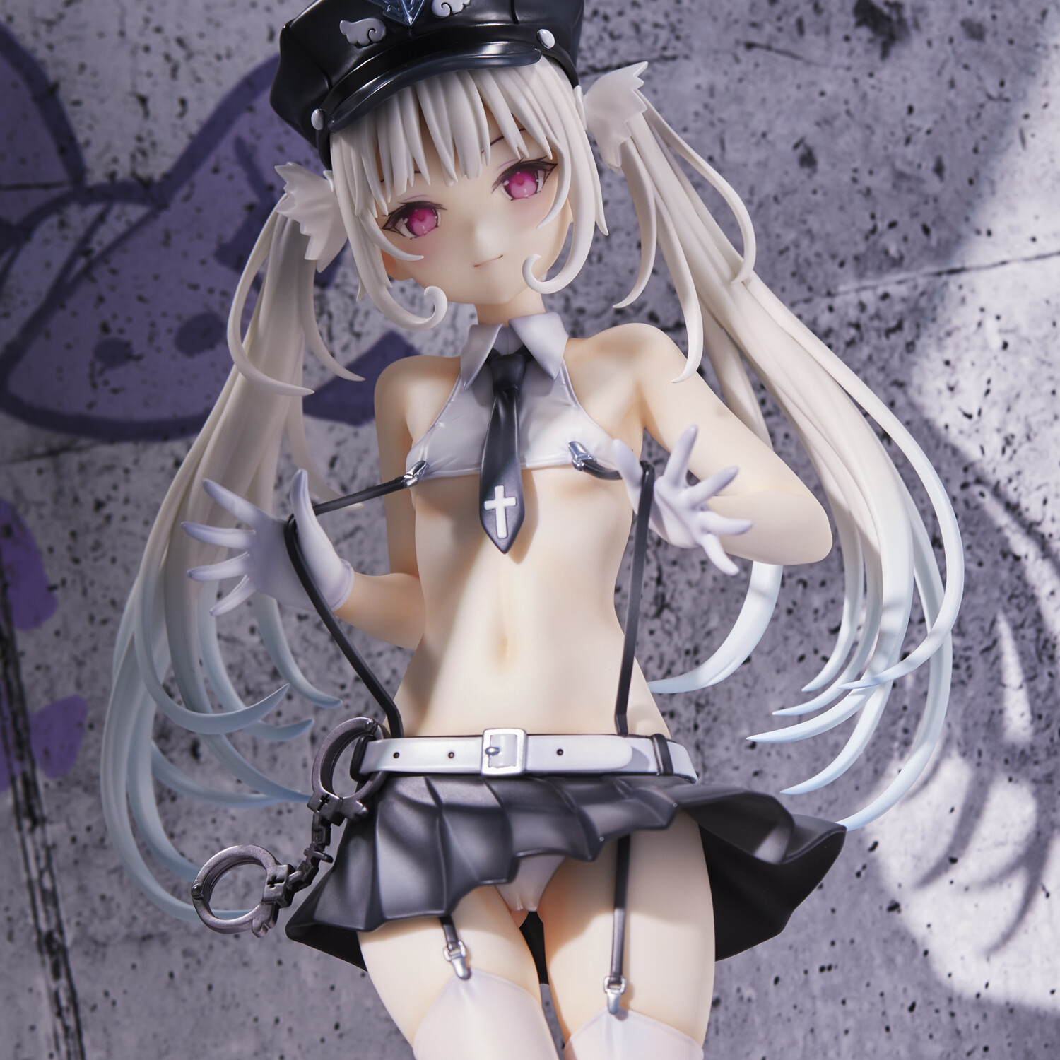 Original - Elle - Angel Police (Union Creative International Ltd)