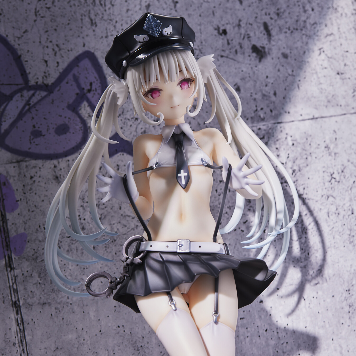 Original - Elle - Angel Police (Union Creative International Ltd) photo 2