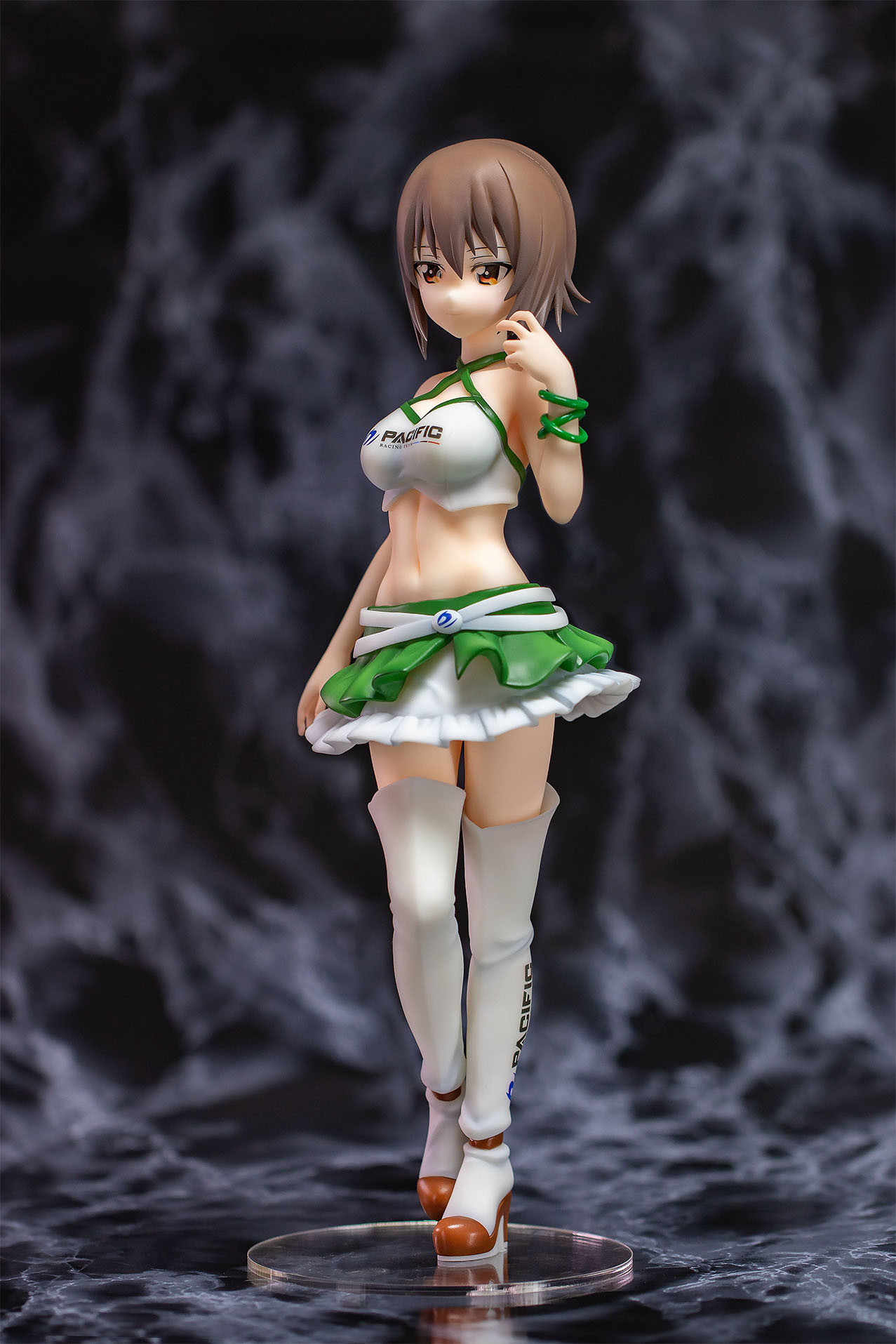 Girls und Panzer Gekijouban - Nishizumi Maho - 1/5 - Pacific Racing Team, Race Queen Ver. (B'full) photo 10