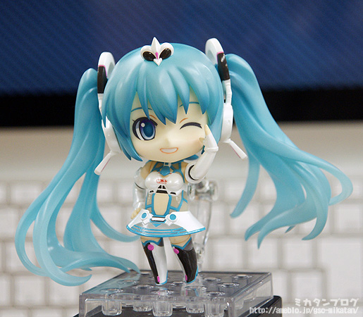 Good Smile Racing - Vocaloid - Hatsune Miku - Nendoroid (#239) - Racing 2012 (Good Smile Company) photo 8