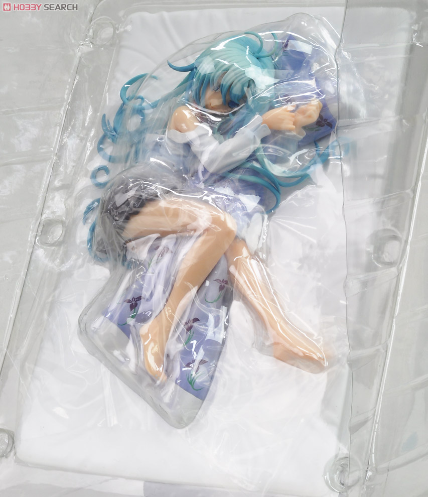 Denpa Onna to Seishun Otoko - Touwa Erio - 1/8 - Hugging Futon ver. (Chara-Ani) photo 8